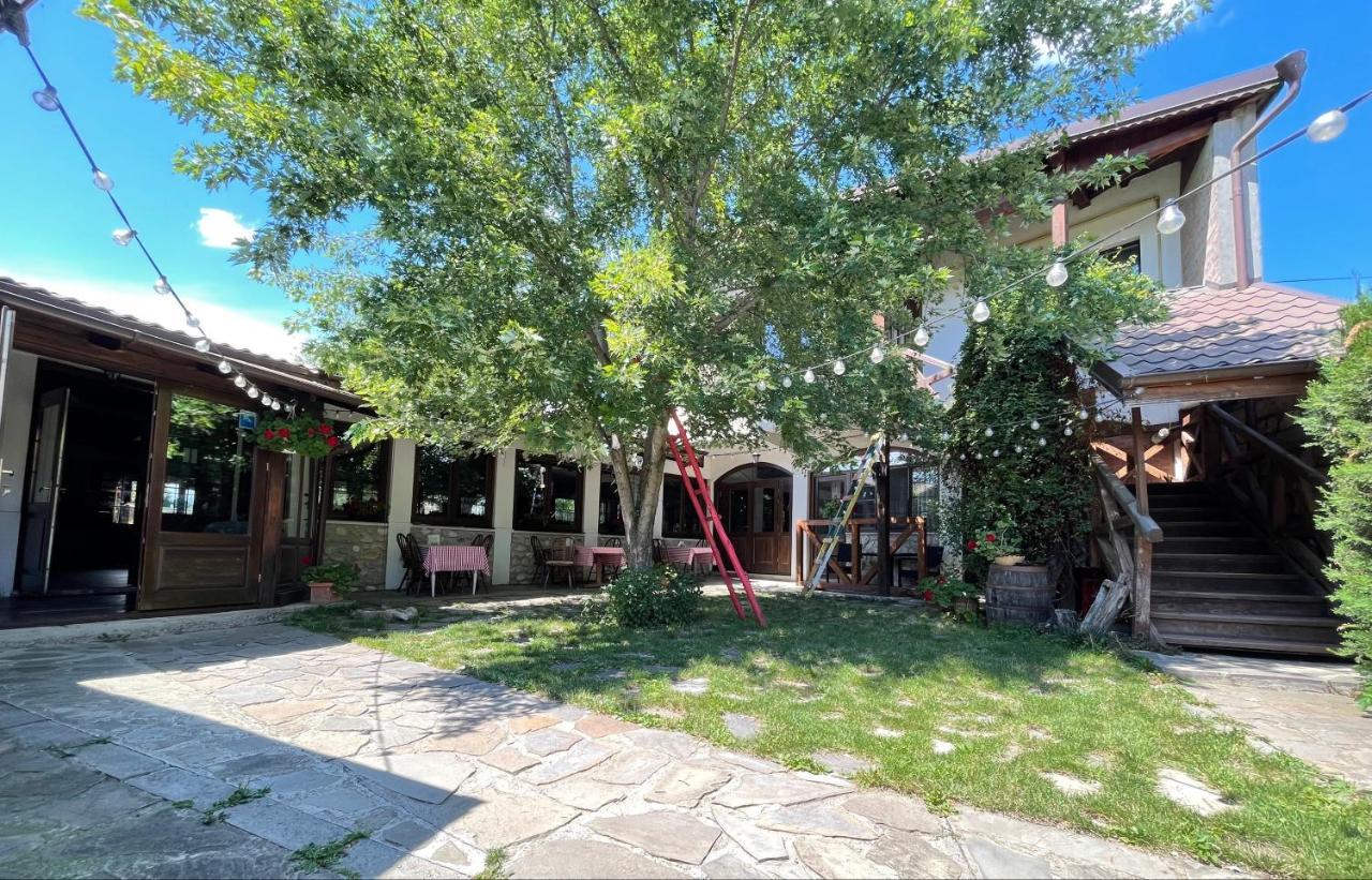 Hanul Moara Veche Pensiune Restaurant Berca Exterior foto